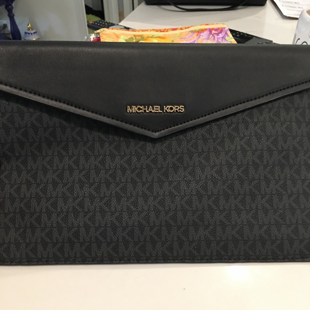 Michael Kors clutch